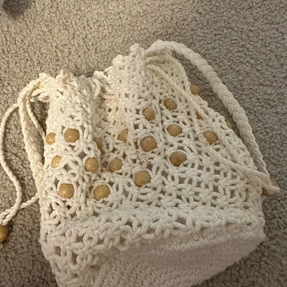 Adorable Woven Beaded Bag - Picture 10 of 14